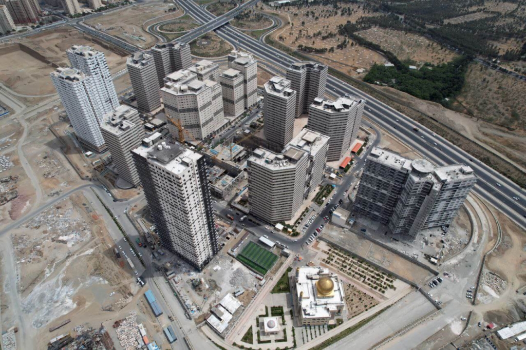 پذیره نویسی پروژه های منطقه 22 تهران دریاچه چیتگر