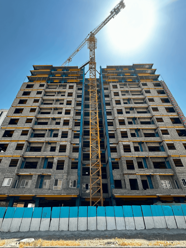 پیش فروش امتیاز پروژه‌های منطقه 22 تهران دریاچه چیتگر